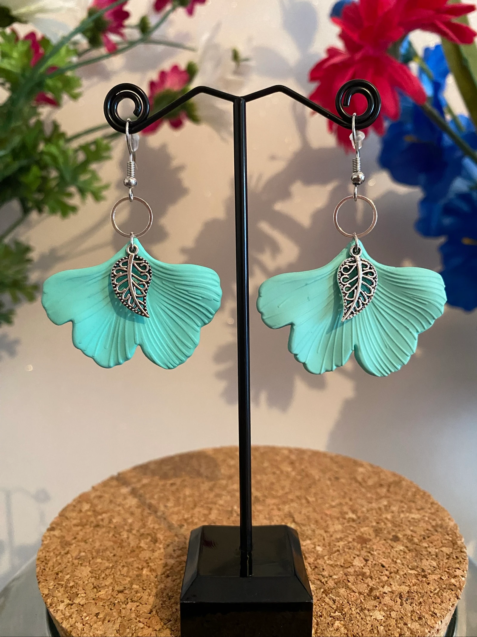 🌙 Boucles d’oreilles Gingko turquoise & feuille argentée 🌿
